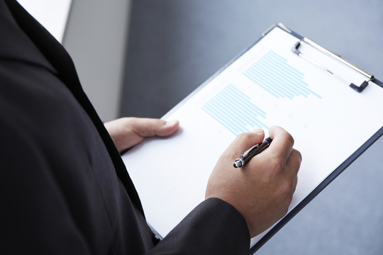 副業の法人化に関っして検討するイメージ