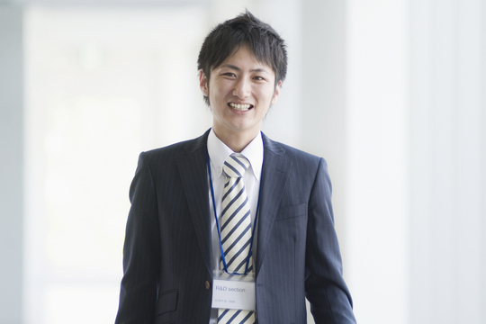 安全な副業の説明をする専門家のイメージ写真