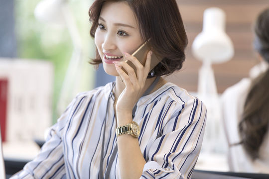 同人の確定申告に強い女性税理士のイメージ