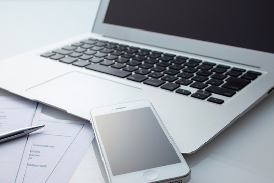 申告書をPCで作成するイメージ